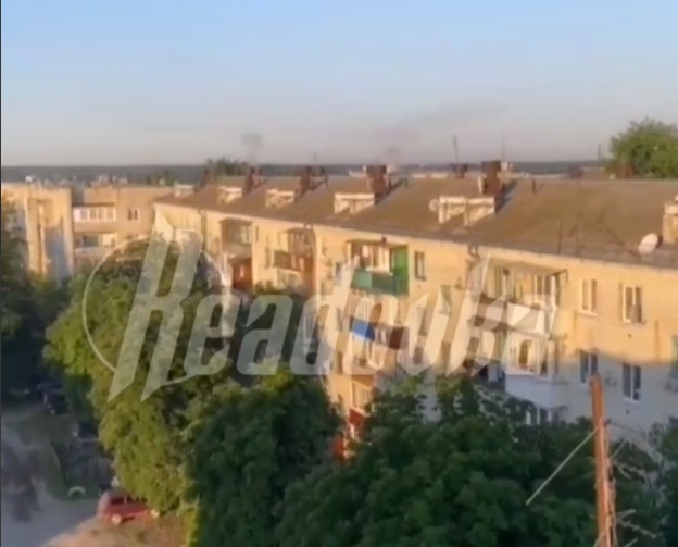 В приграничном поселке Белая Березка в Брянской области прогремела серия взрывов