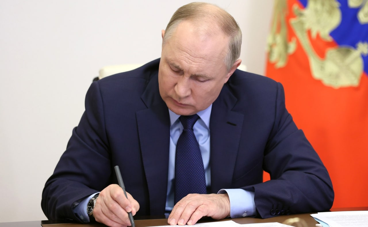 Путин присвоил 28-й понтонно-мостовой бригаде почетное наименование «гвардейской»