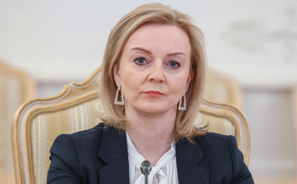 Глава британского МИД заявила, что Запад должен скорее вернуть Украину за стол переговоров с Россией