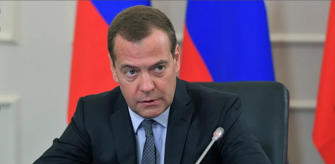 Дмитрий Медведев назвал реальный срок возможного вступления Украины в ЕС