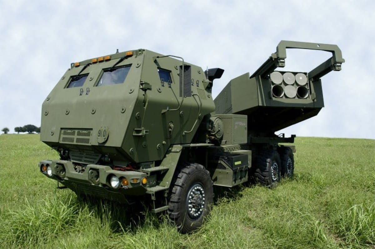 Глава Минобороны Украины: в страну прибыли РСЗО HIMARS