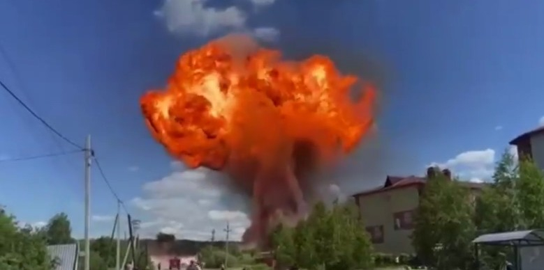 На автозаправке в Свердловской области прогремел взрыв