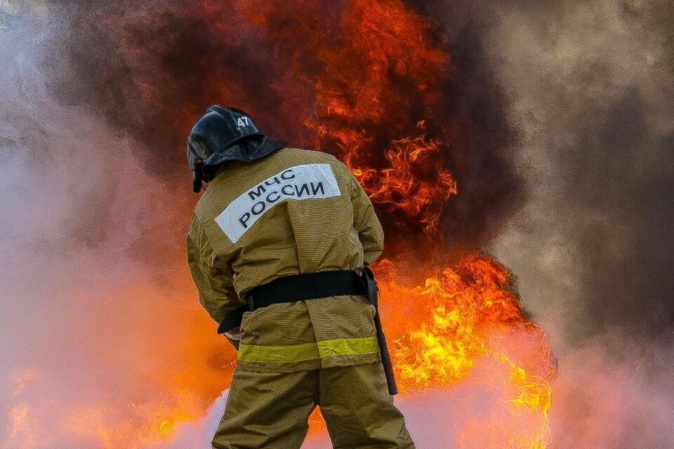 В Санкт-Петербурге загорелась церковь