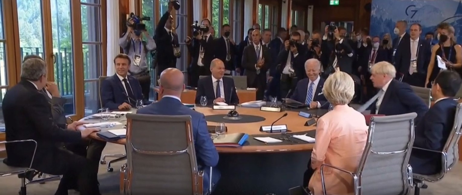 Лидеры G7 на саммите внезапно вспомнили о президенте РФ