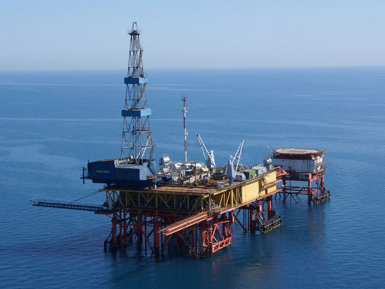 Всех сотрудников «Черноморнефтегаза» вывезли с вышек после удара ВСУ