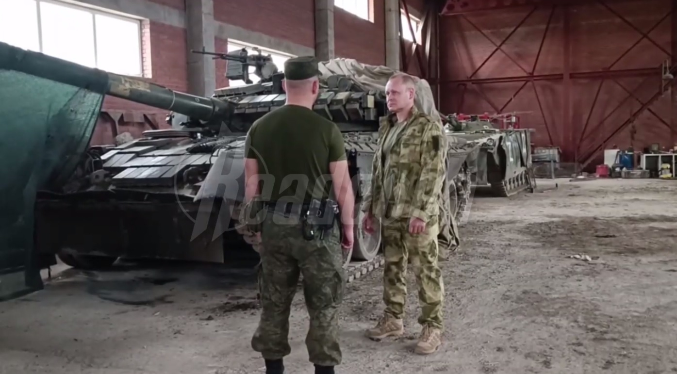 Репортаж военкоров Readovka о трофеях, пополнивших арсенал защитников Горловки