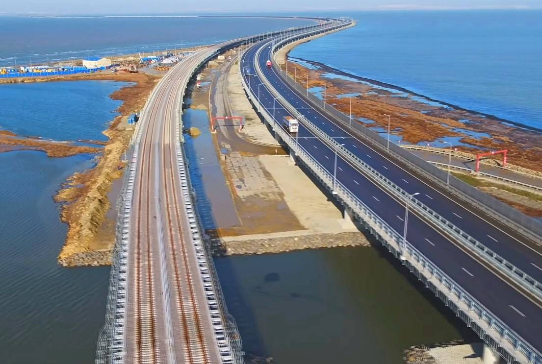 Начало движения по железной дороге из Крыма на освобожденные территории перенесено