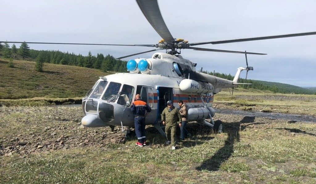 Один из трех людей, находившихся на борту разбившегося в Якутии Ан-2, выжил