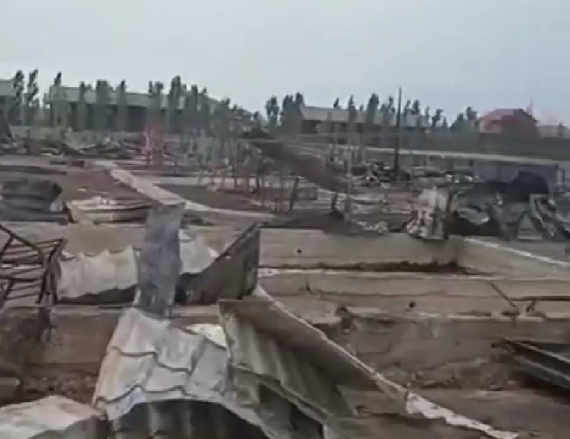 Из-за ночного пожара на озере Алаколь в Казахстане пострадали семь человек