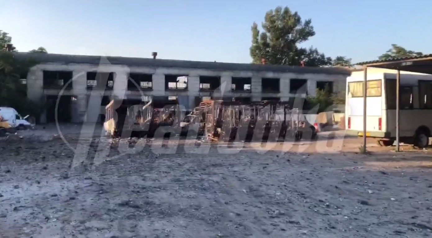 Readovka показывает, что оставили после себя украинские военные в Лисичанске