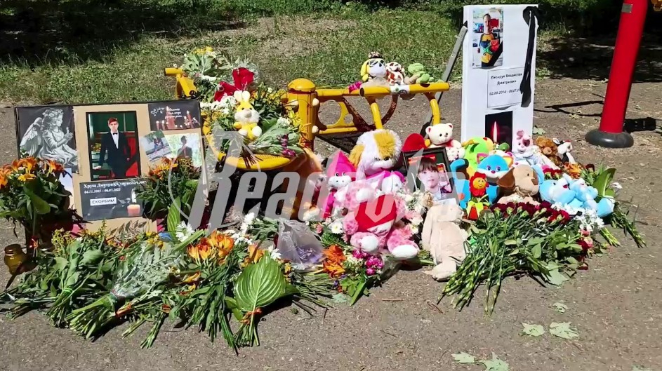 В Макеевке появился стихийный мемориал в память о детях