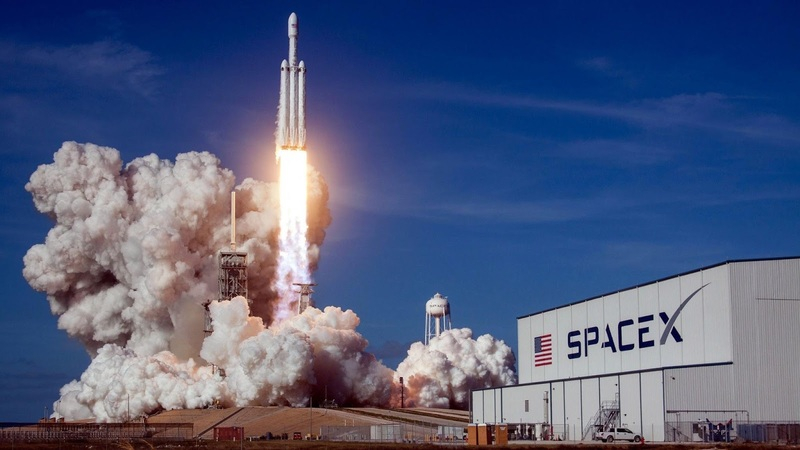 Илон Маск: во время испытания ракеты SpaceX произошел взрыв с возгоранием