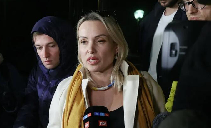 На задержанную Овсянникову возбудили дело за выступления у Басманного суда