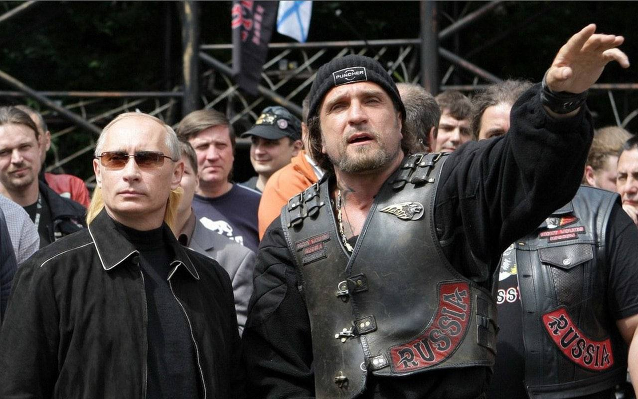 Хирург заявил, что в домах «Ночных волков» в Европе идут обыски