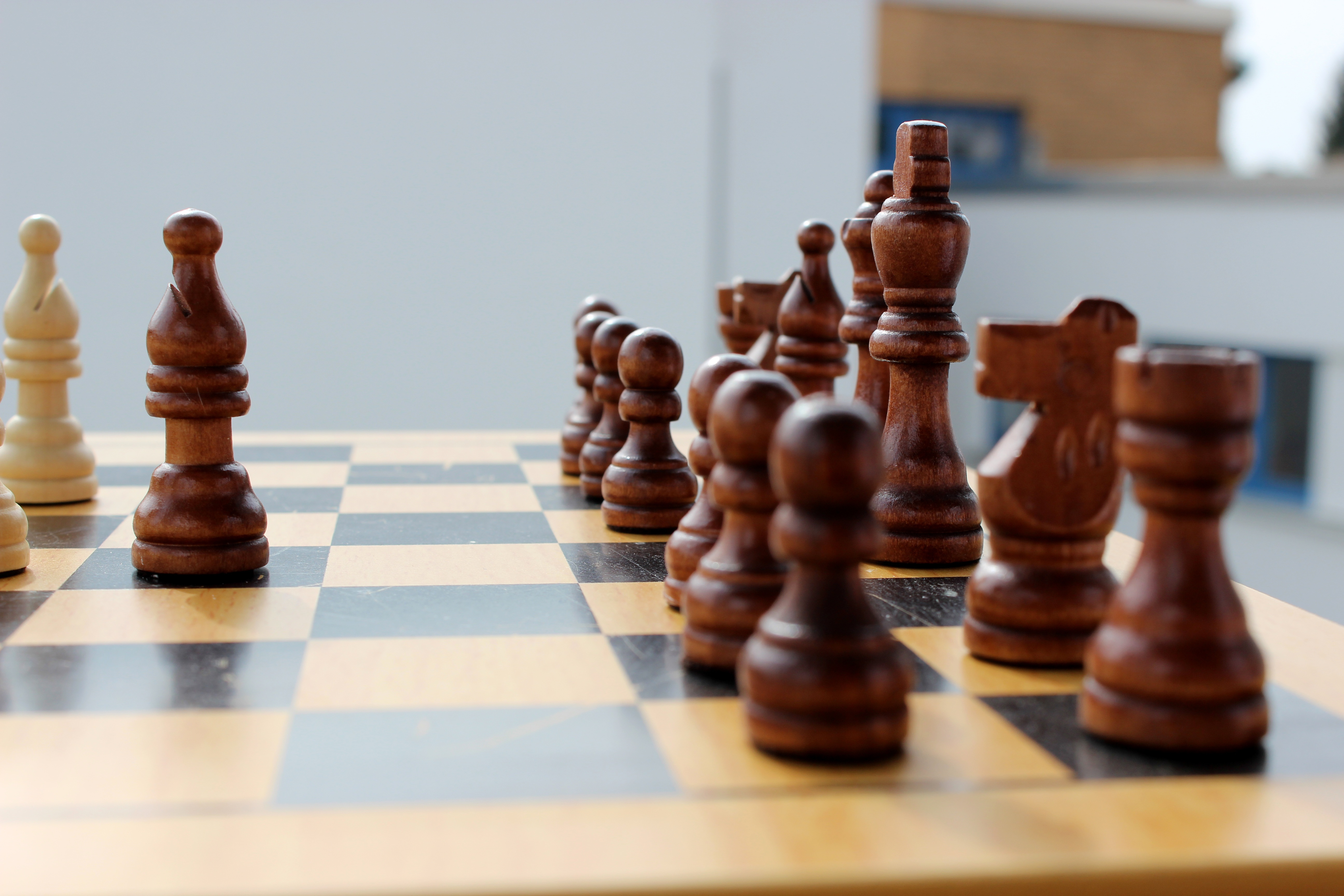 Шахматный робот Chessrobot'a сломал палец семилетнему мальчику