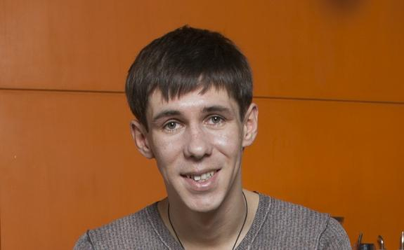 Протрезвевший актер Алексей Панин оправдался за слова о солисте «Океана Эльзы»