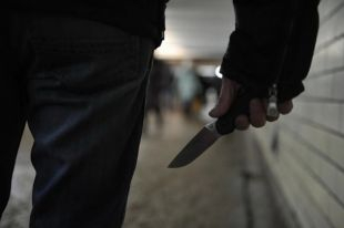 Бегал по улице с ножом: татарстанец сядет на 15 лет за убийство случайного прохожего