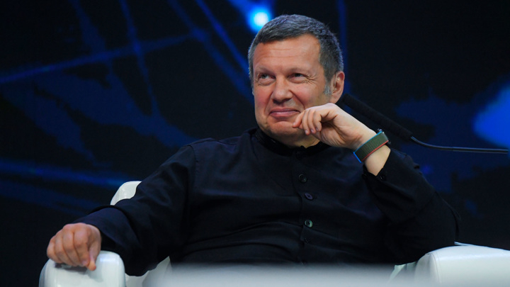 Владимир Соловьев проинформировал, что Киркоров разорвал все отношения с Пугачевой