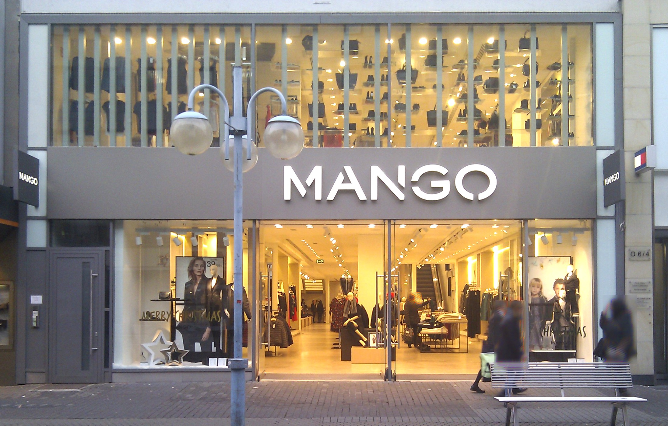 В Москве открылись магазины Mango, выкупленные турецкой компанией Fiba Retail