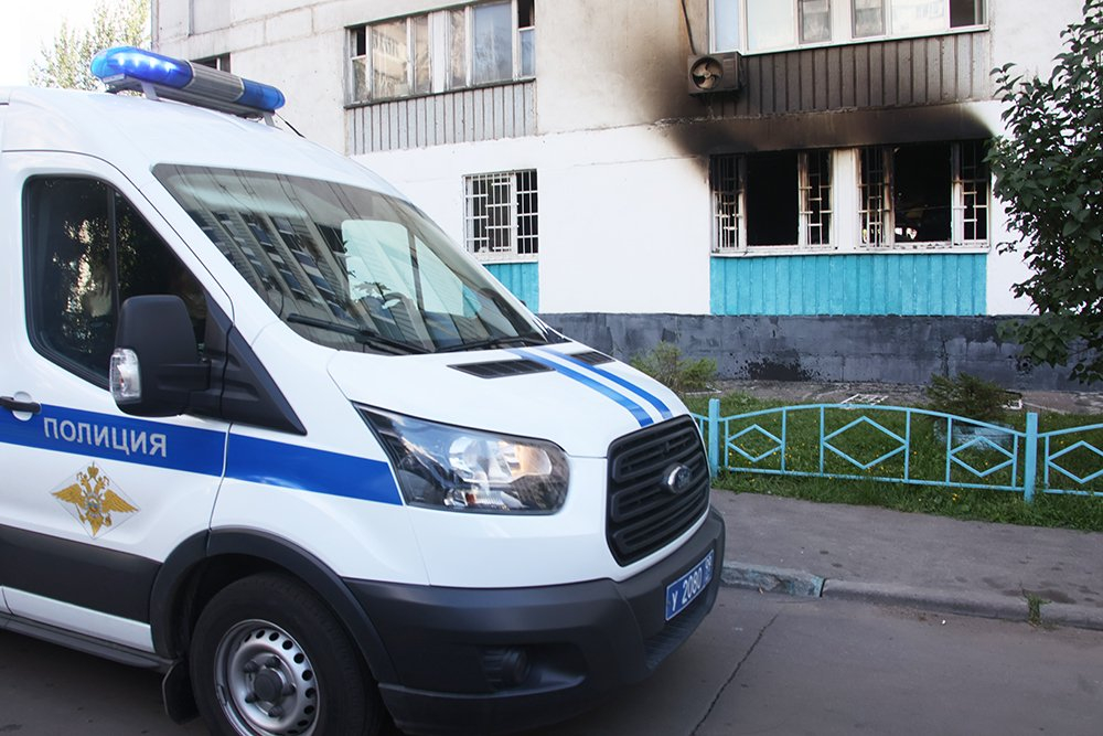 СКР: пожар в хостеле на юге Москвы произошел по вине инспектора МЧС