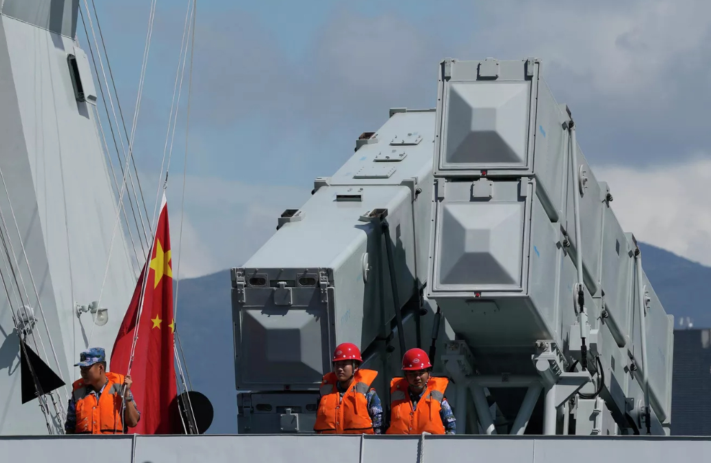 Китай начал масштабные военные учения вокруг Тайваня