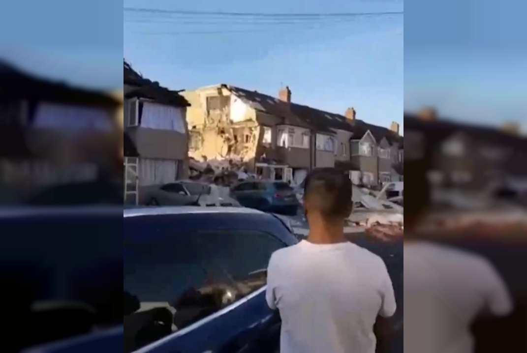В результате мощного взрыва на юге Лондона погиб ребенок