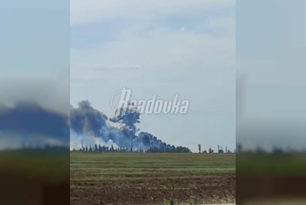 Очевидцы сообщают о взрывах в Крыму