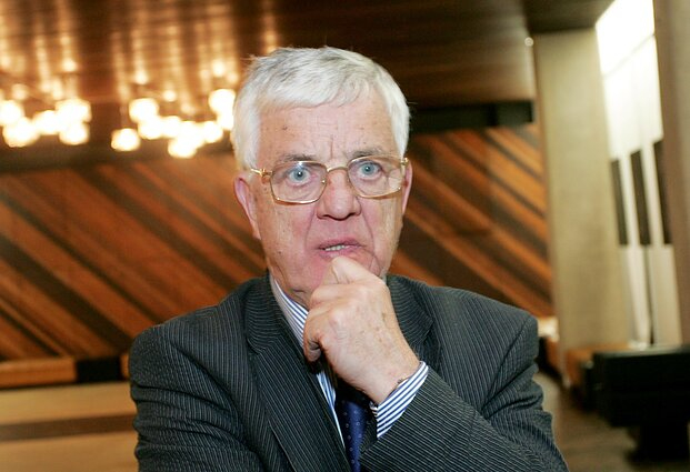 Композитор Паулс встал на защиту Максима Галкина, Аллы Пугачевой и Лаймы Вайкуле