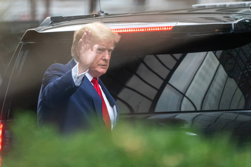 Трамп заявил, что документы, которые нашли у него дома, не имели грифа секретности