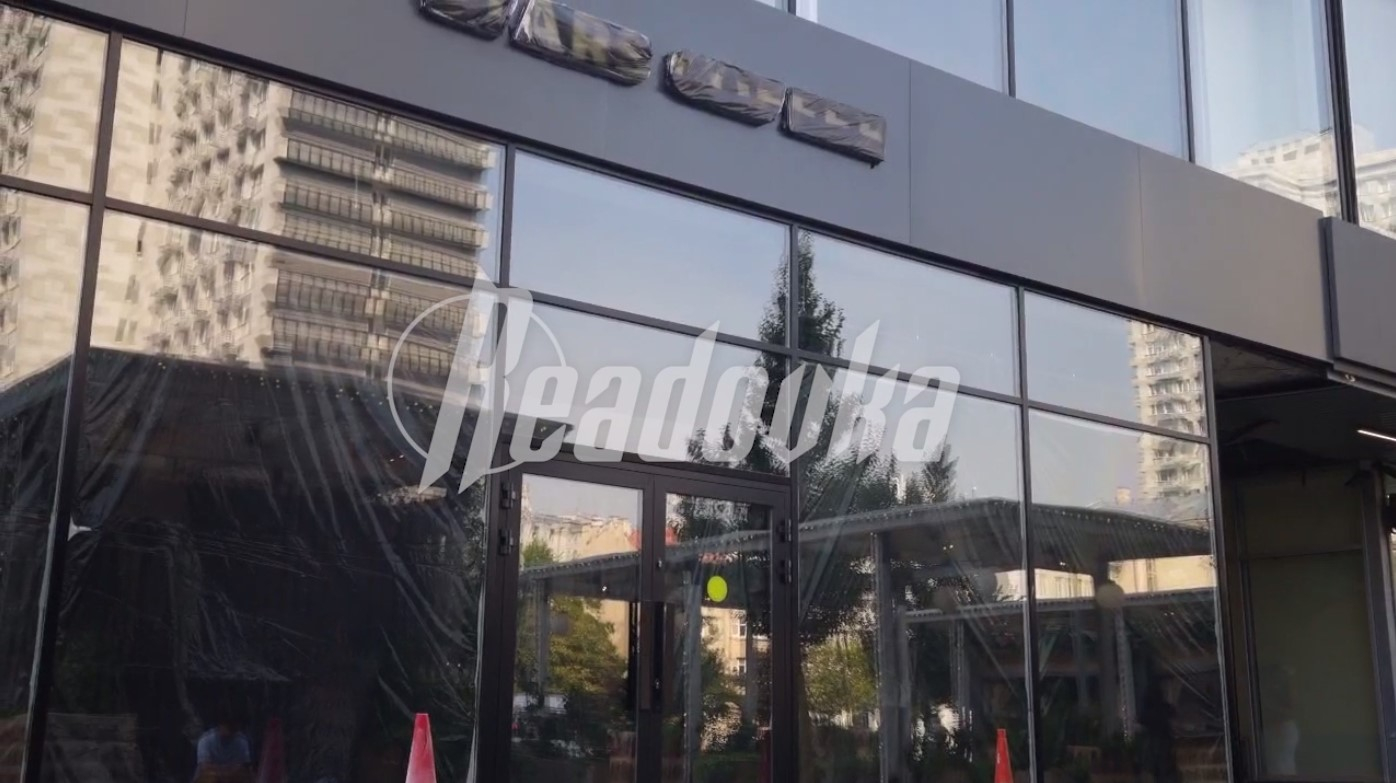 Stars Coffee не открылся в назначенный срок