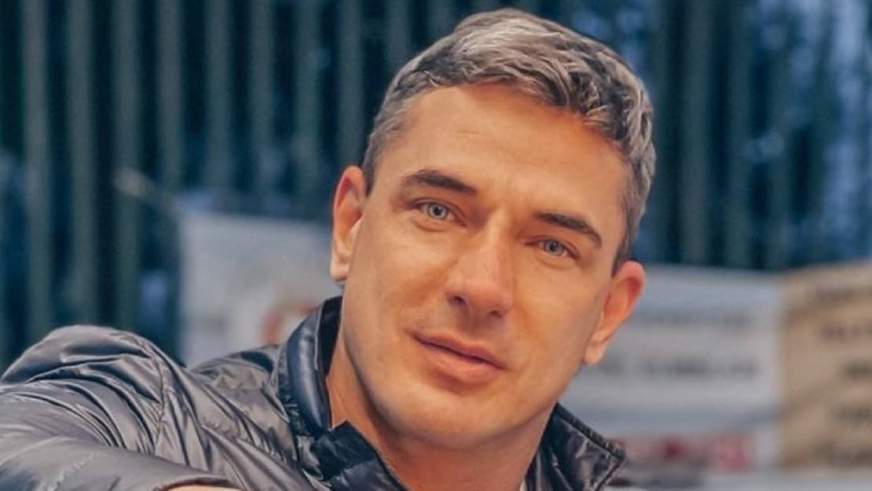 Курбан Омаров сделал публично предложение возлюбленной