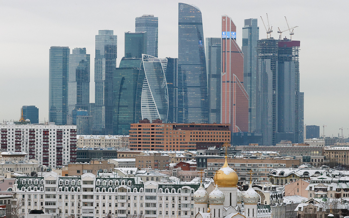 В Москве снова появились запах гари и дымка
