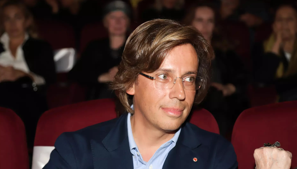 Истошный крик поклонницы прервал концерт Максима Галкина в Лондоне