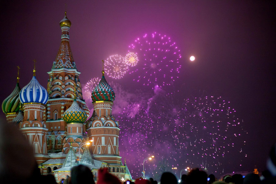 Правительство определило праздничные дни в 2023 году
