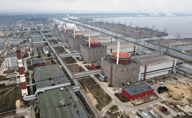 ВСУ возобновили хаотичный обстрел Запорожской АЭС