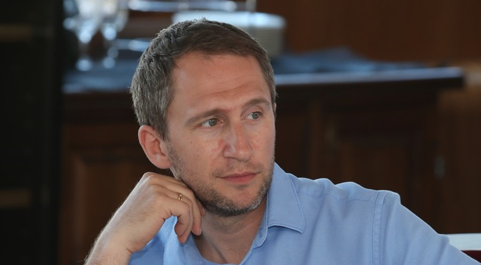 Оскар Кучера отреагировал на адресованную Пугачевой надпись на телецентре «Останкино»