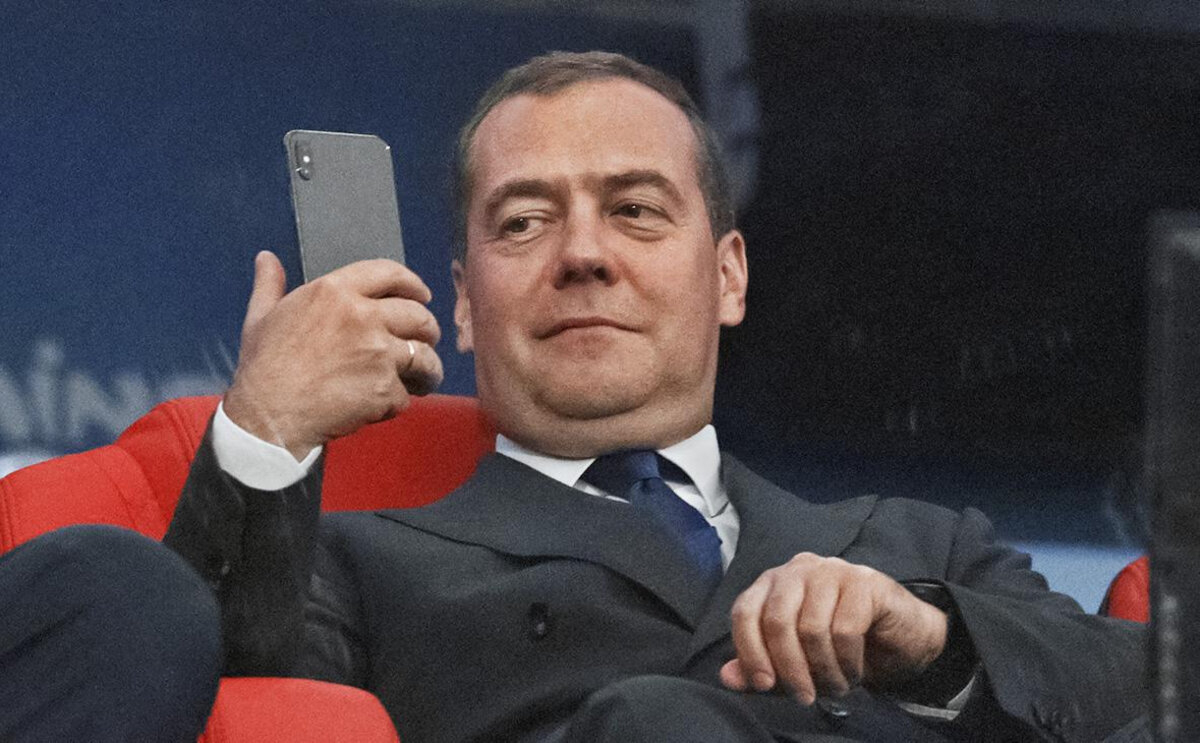 Дмитрий Медведев дал характеристику новому премьер-министру Британии