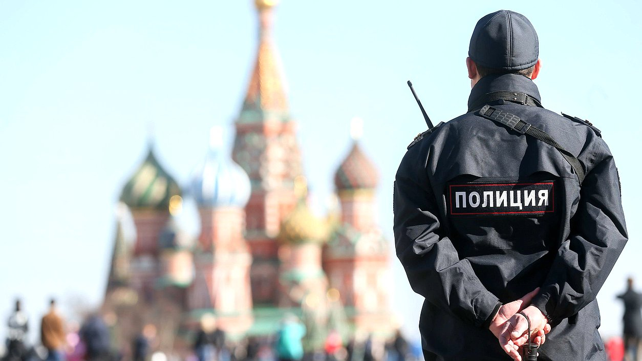 Утро началось с обысков у шести журналистов из разных городов