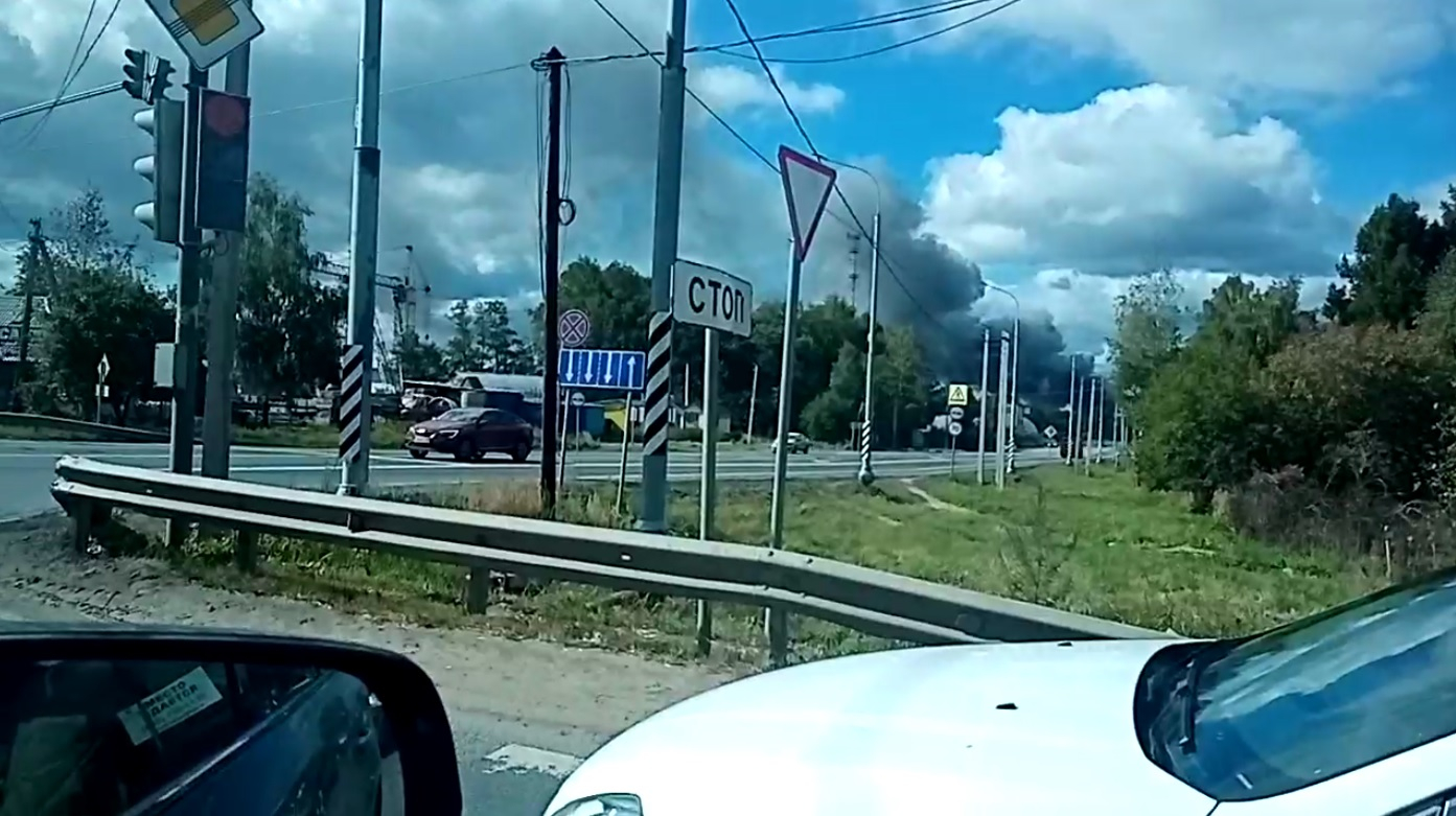 Страшный пожар бушует под Сергиевым Посадом