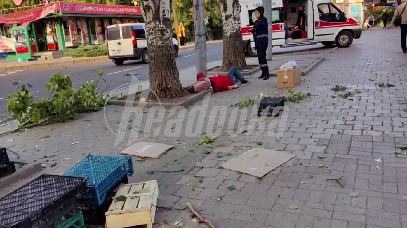 В центре Донецка уже двое погибших и трое раненых