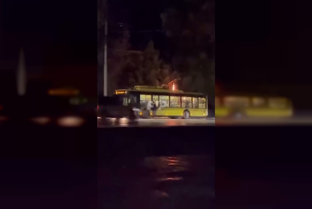 Перепад напряжения в Полтавской области привел к возгораниям троллейбусов