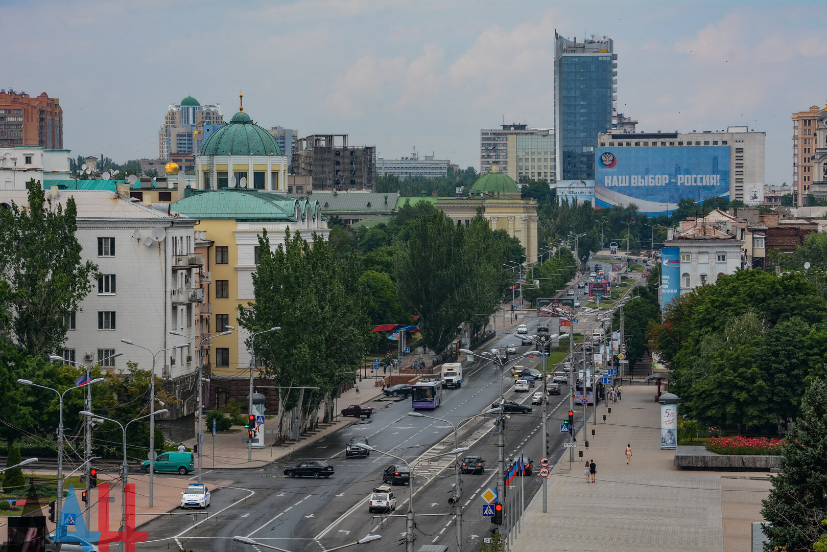 ВСУ с самого утра бомбят Донецк
