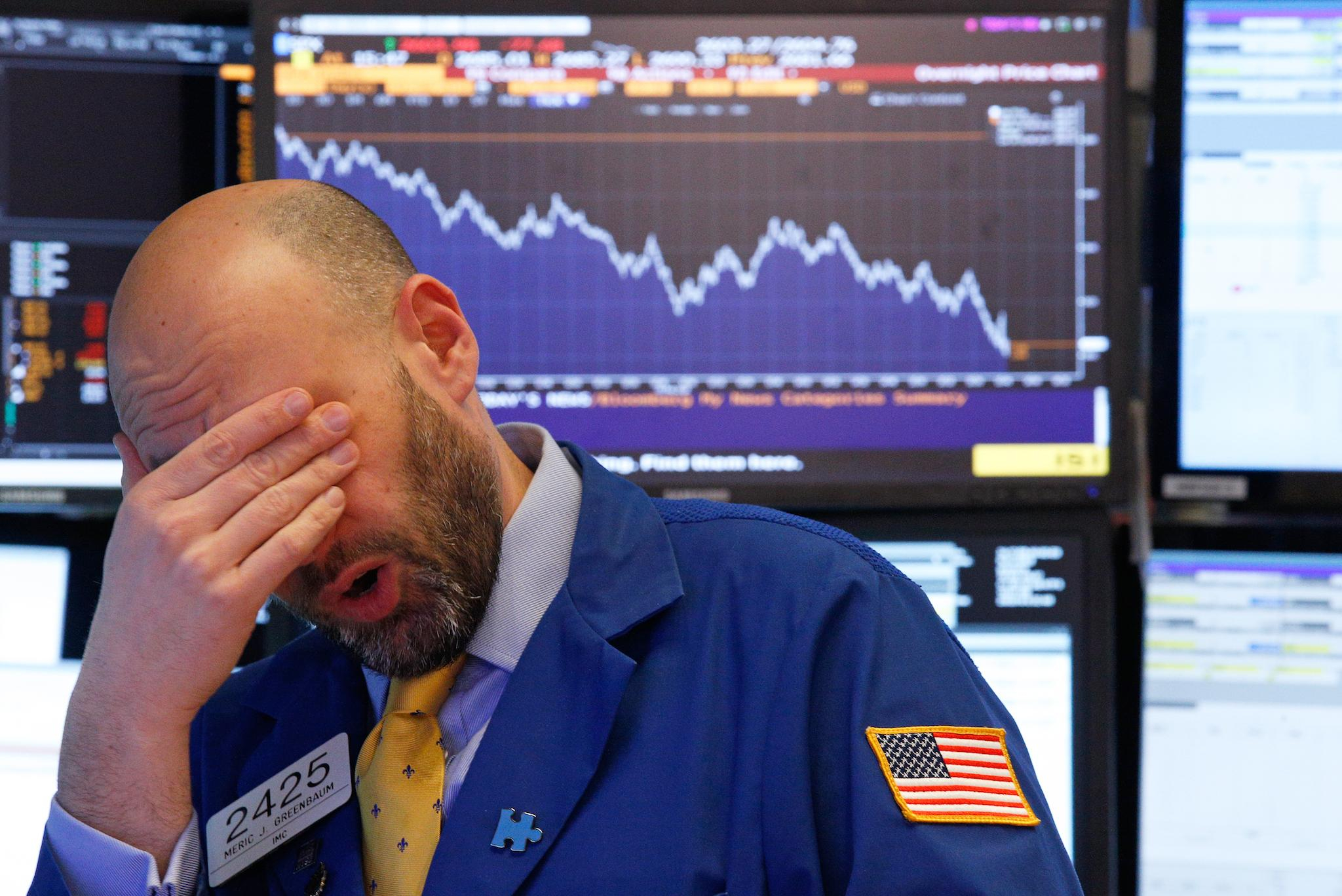 Американский рынок обвалился в среднем на 5%
