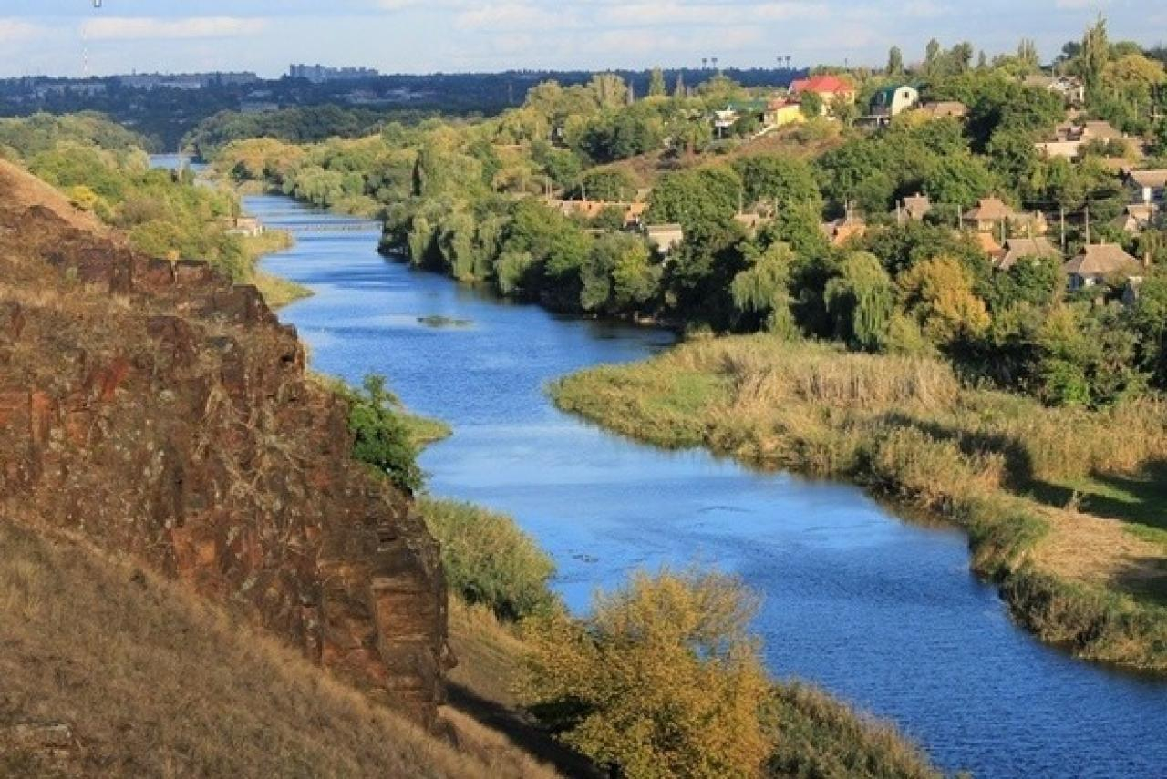 Как обстоит ситуация в Кривом Роге: в Ингульце покраснела вода