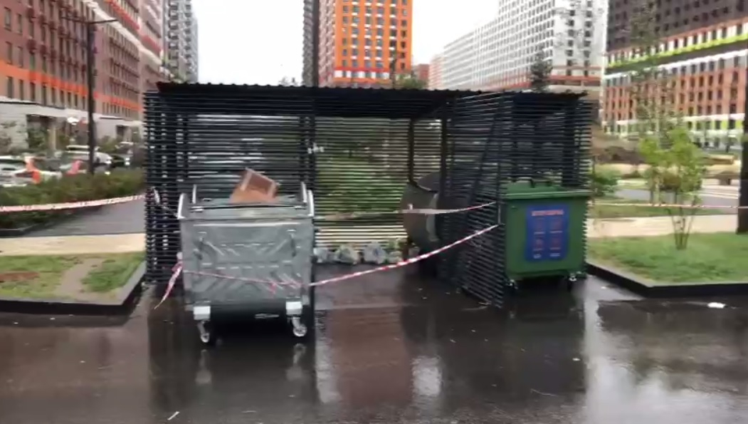 Новорожденного ребенка нашли в мусорке в московском районе Марьино