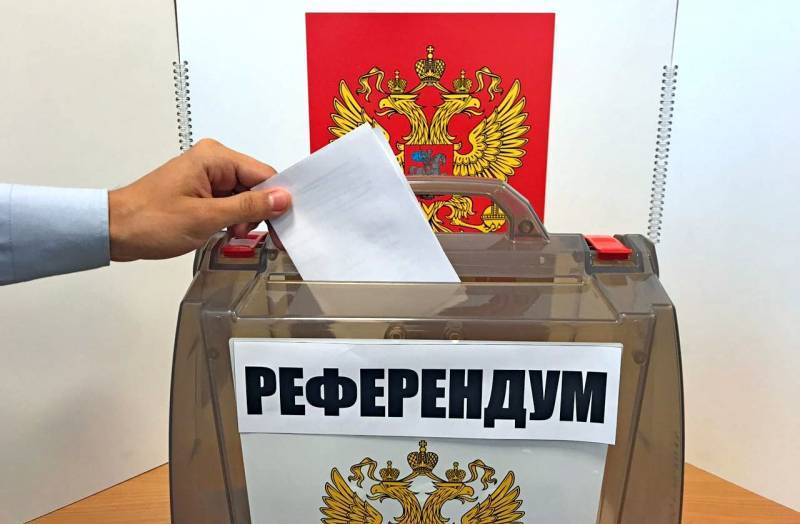 Медведев: референдумы в освобожденных регионах меняют вектор развития РФ на десятилетия