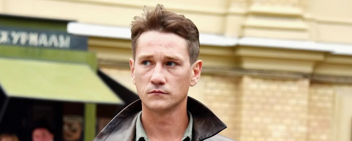 Актер Антон Шагин рассказал, почему он пишет стихи