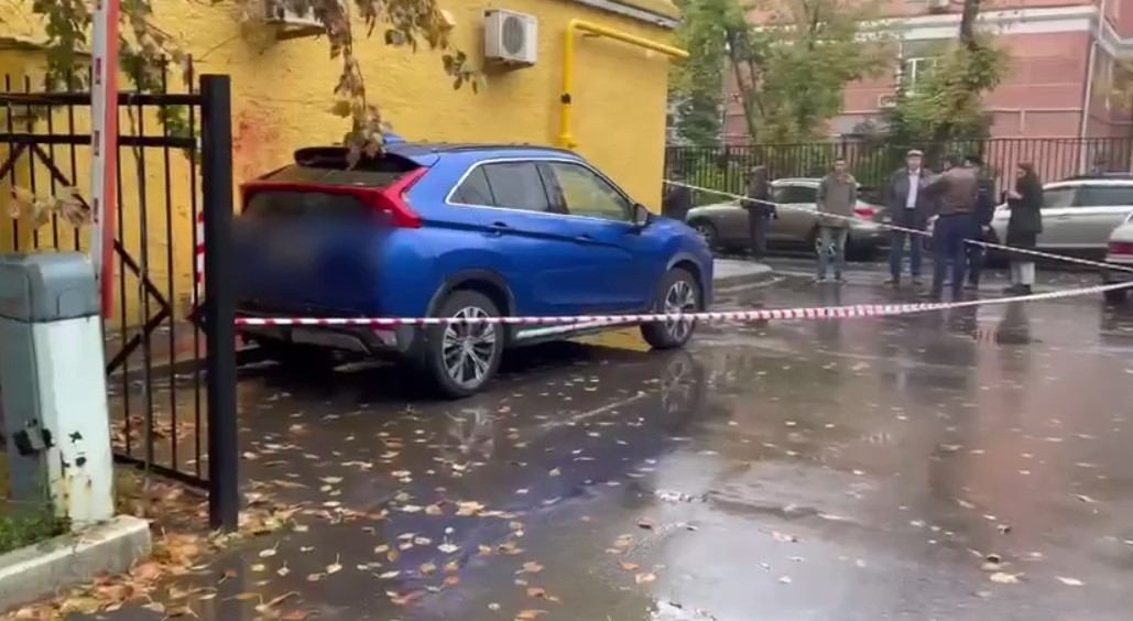 Два тела с огнестрельными ранениями обнаружили сегодня утром в Москве