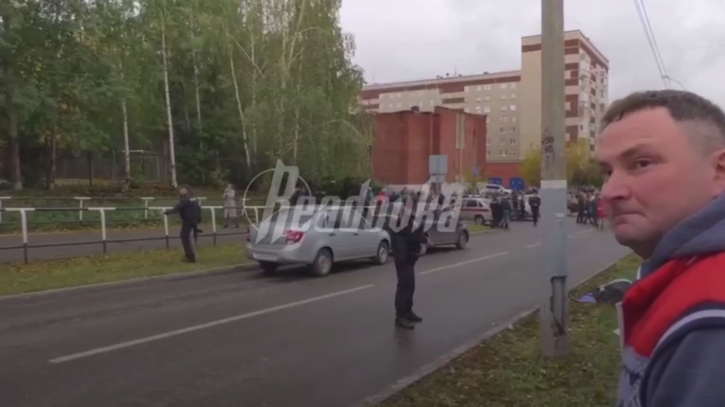 Обнаружено тело стрелка в ижевской школе, покончившего с собой