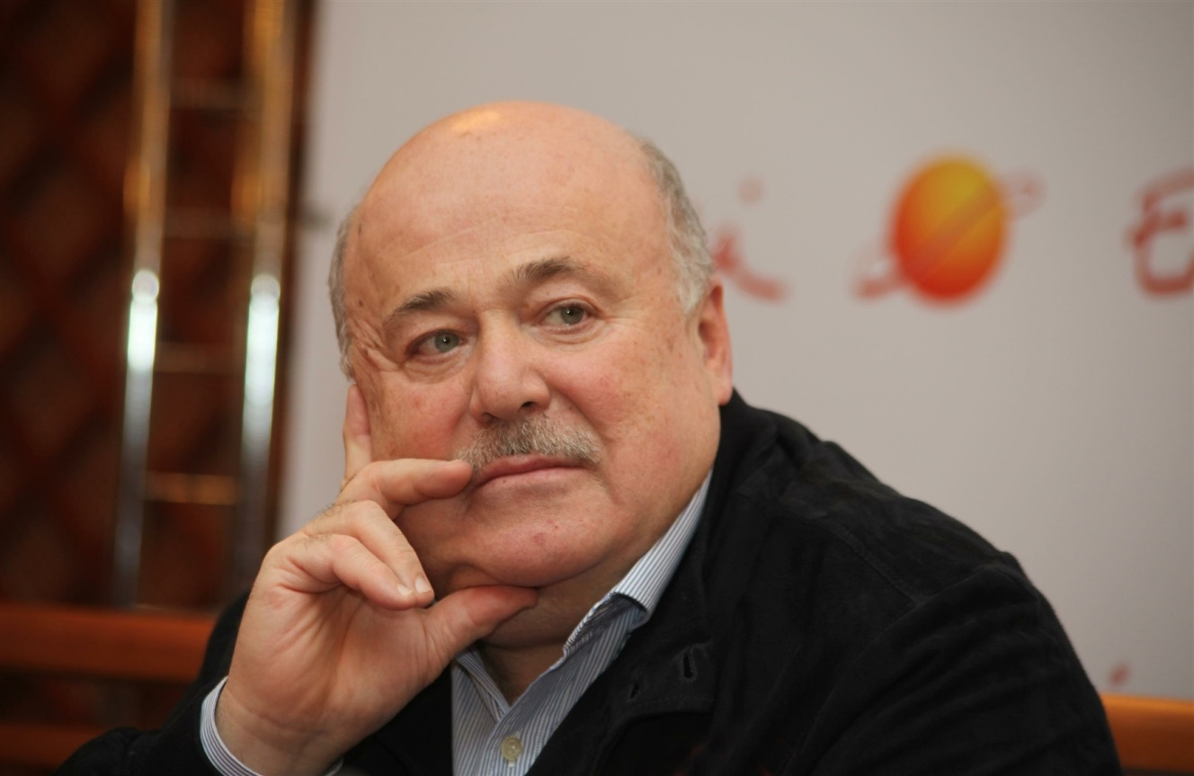 Александр Калягин проходит лечение в отделении кардиологии